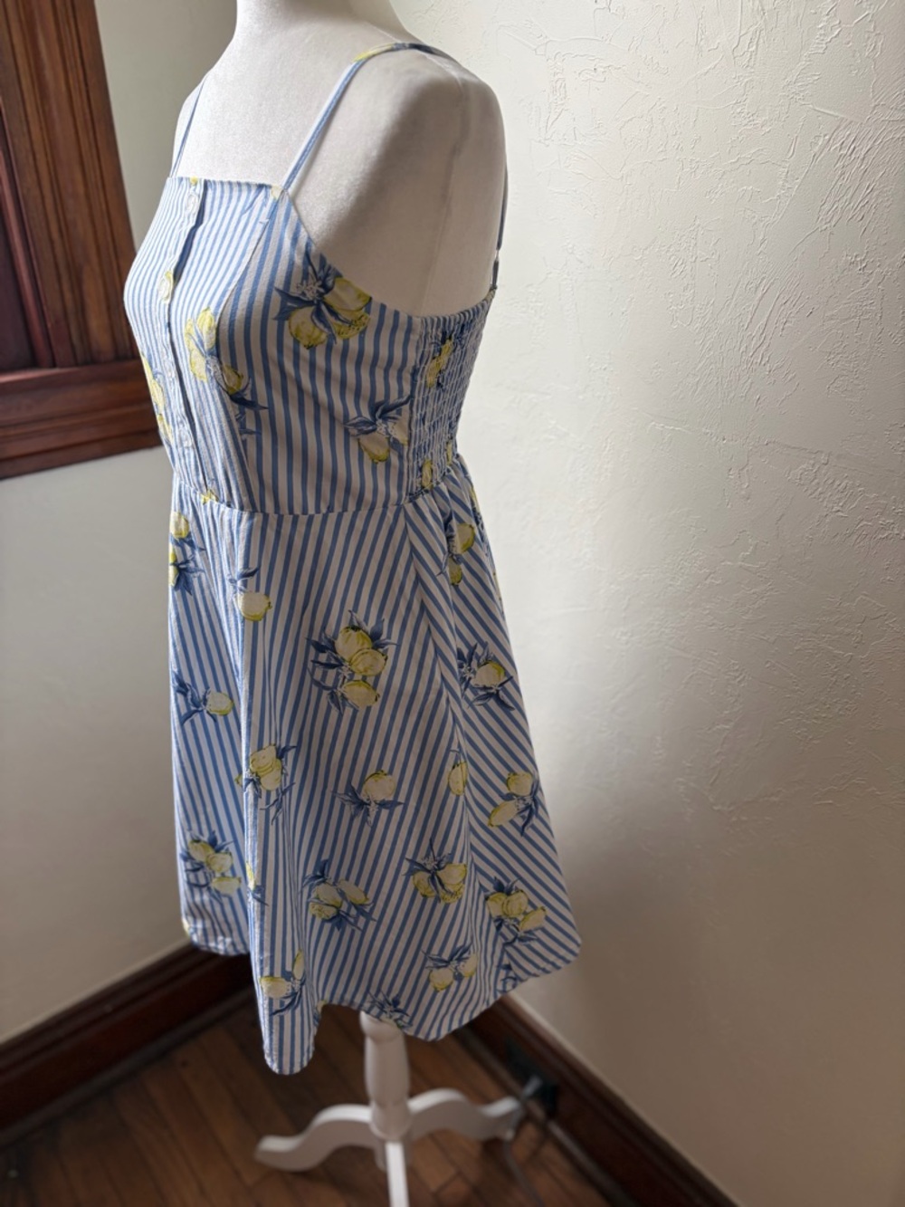 Open Style Clo Lemon Stripe Sundress Blue White Smocked Back A-Line Medium - Picture 5 of 8